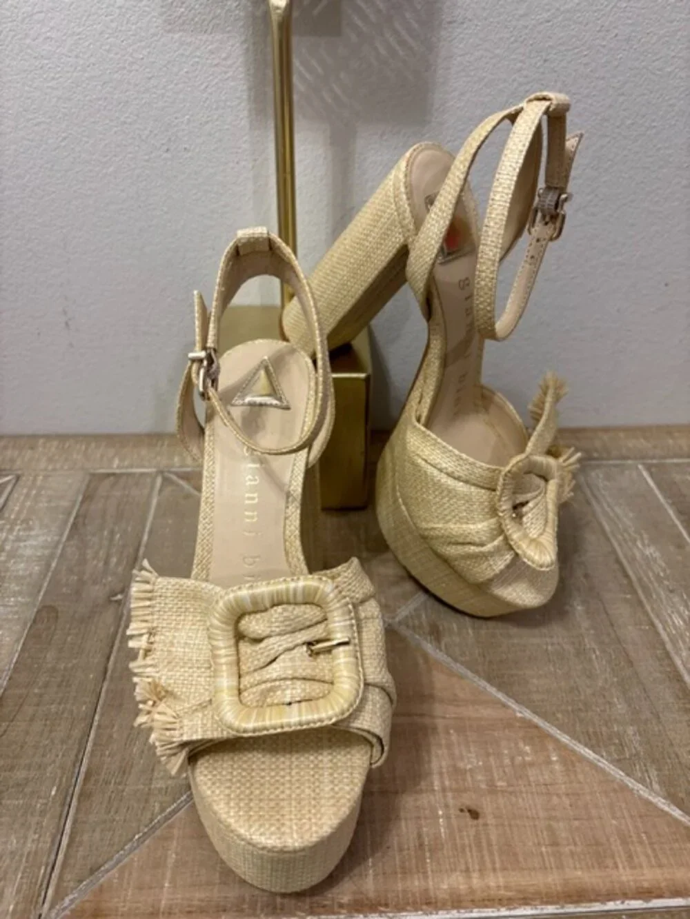 NWOT Gianni Bini Tobias Raffia Platform Sandals Fringe Sizes 7, 8, 8.5